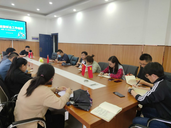 D7F7C5969D057D89101E97D3991E3AAF_meitu_3.jpg