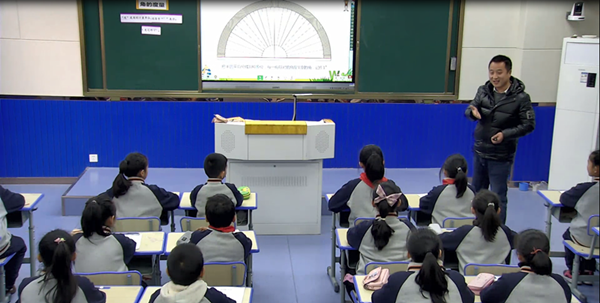 刘川授课_副本.png